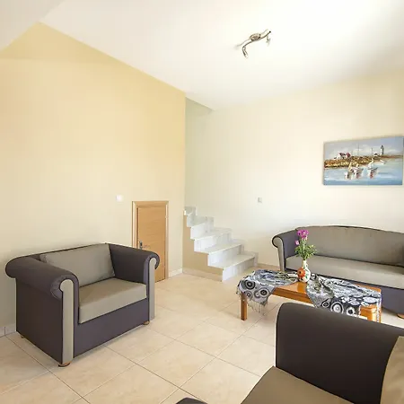 Pearl Gennadi Villa Lachania